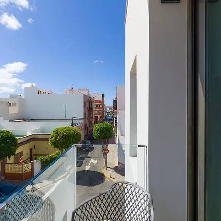 Victoria Building By Canariasgetaway * テルデ